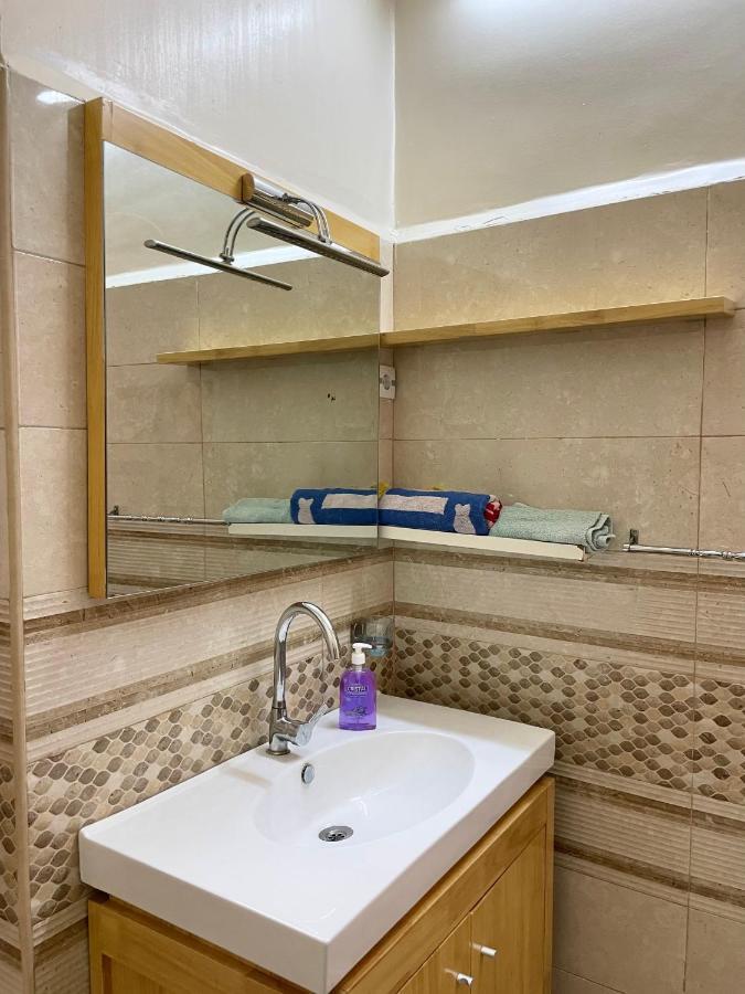 Appartement Dans Immeuble Haussmanien Algiers ภายนอก รูปภาพ
