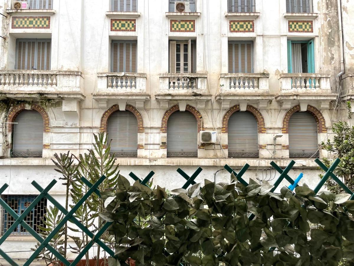 Appartement Dans Immeuble Haussmanien Algiers ภายนอก รูปภาพ
