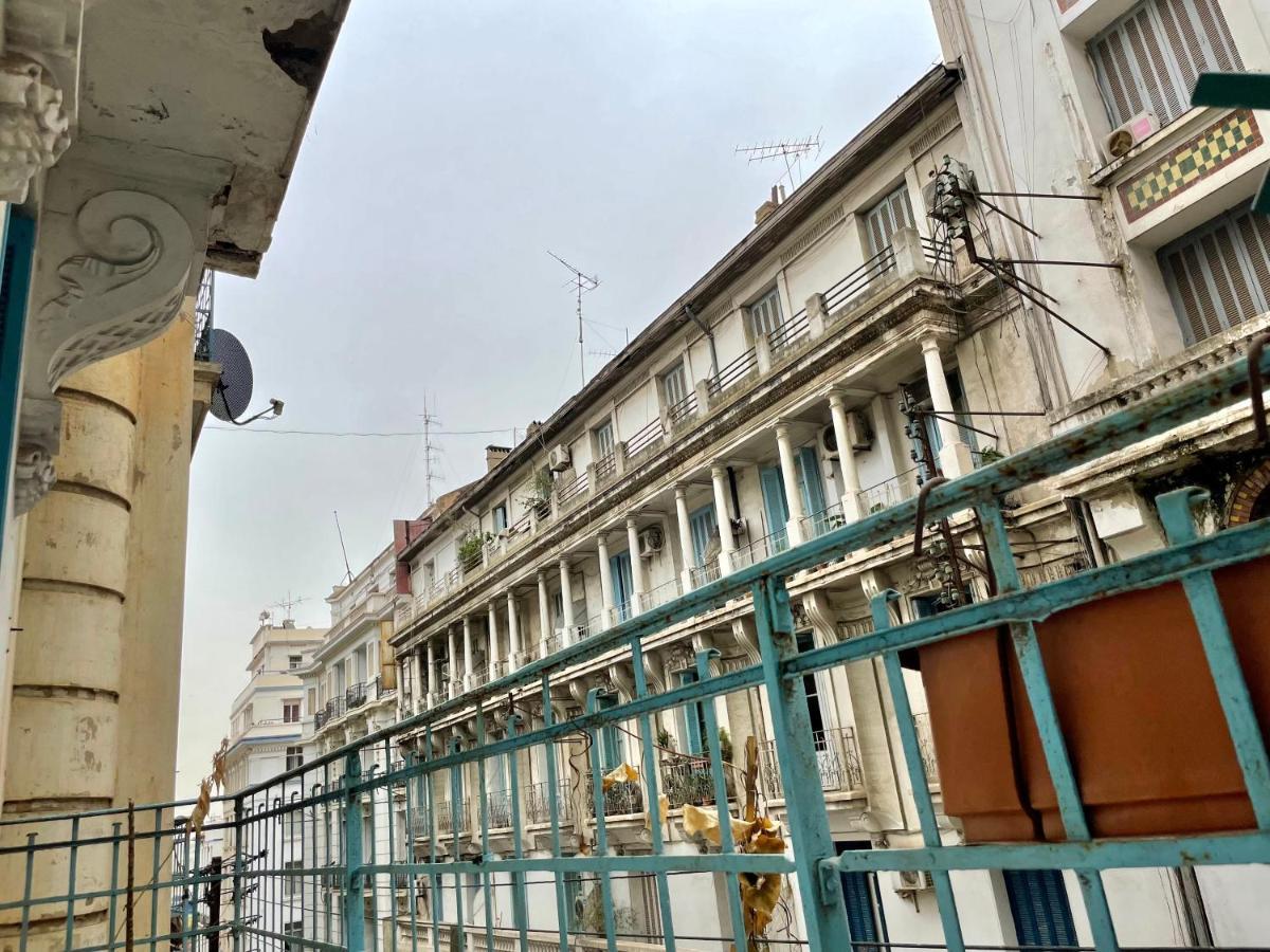 Appartement Dans Immeuble Haussmanien Algiers ภายนอก รูปภาพ