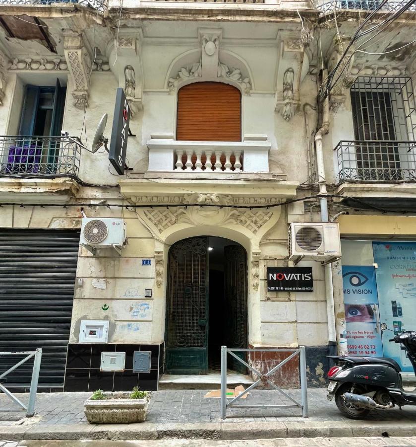 Appartement Dans Immeuble Haussmanien Algiers ภายนอก รูปภาพ