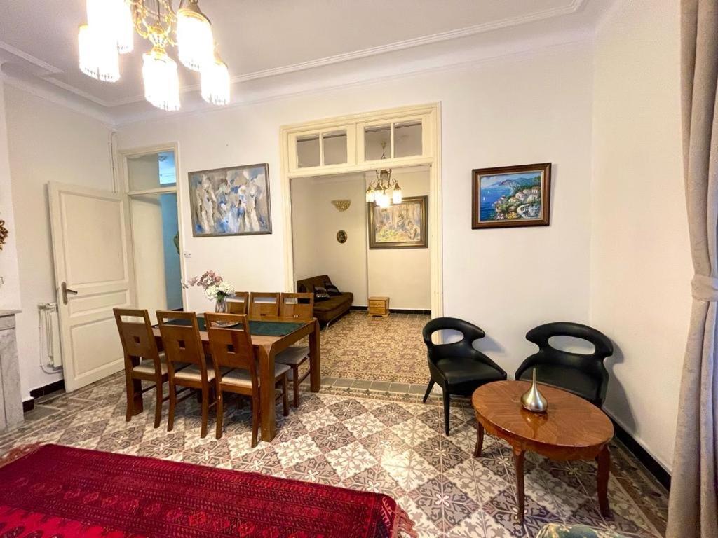 Appartement Dans Immeuble Haussmanien Algiers ภายนอก รูปภาพ