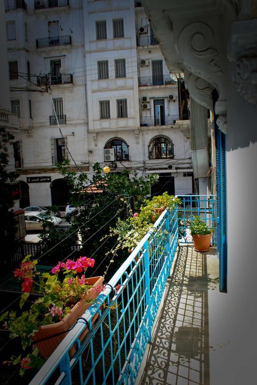 Appartement Dans Immeuble Haussmanien Algiers ภายนอก รูปภาพ